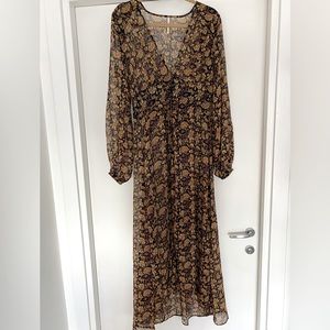 Free People floral floor length kimono cover up with buttons, size Small